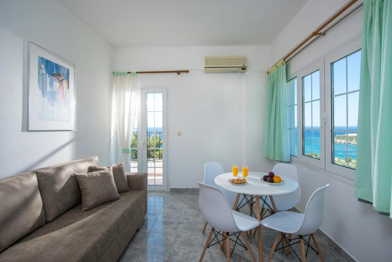 Elena'S Beach Garden By Estia Ferma Buitenkant foto